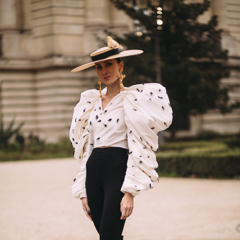 مزج الأسود مع الأبيض خطوة بسيطة لاطلالة عصرية وراقية 