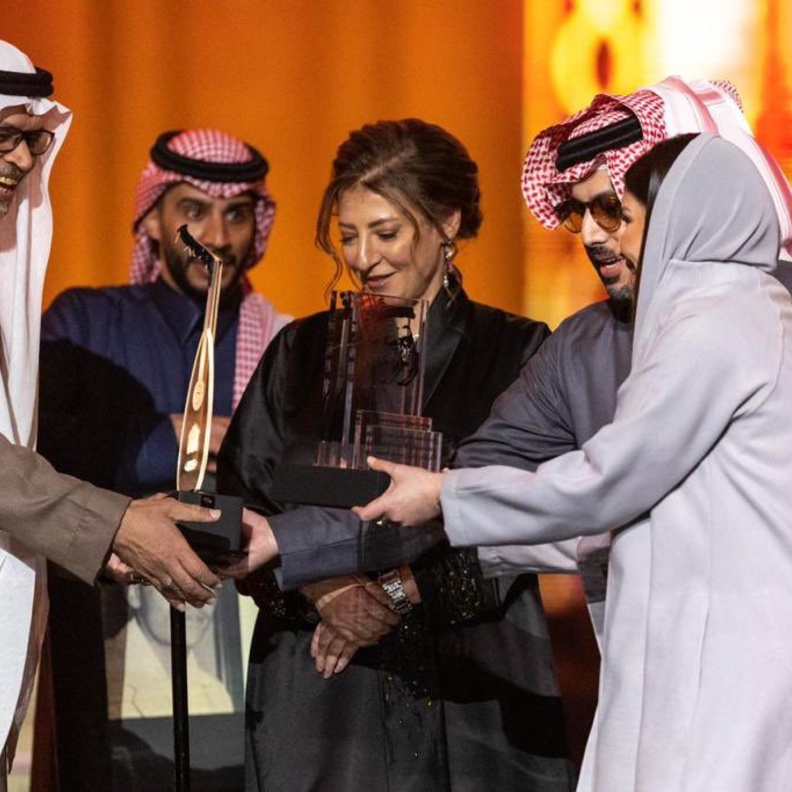 إطلاق اسم صوت الأرض على أحد أكبر استوديوهات مرواس تكريما للفنان الراحل طلال مداح