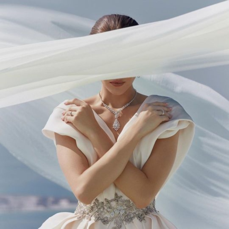 اختاري المجوهرات المناسبة لفستان الزفاف