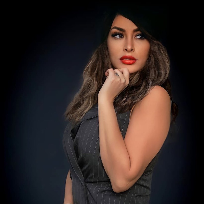 نجوم تزوجوا أكثر من مرة.. تعرفوا على زوجتهم الأولى