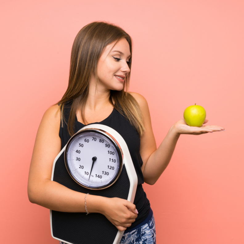 تجنبي زيادة الوزن حفاظاً على أنوثتك.. وإليك الأسباب