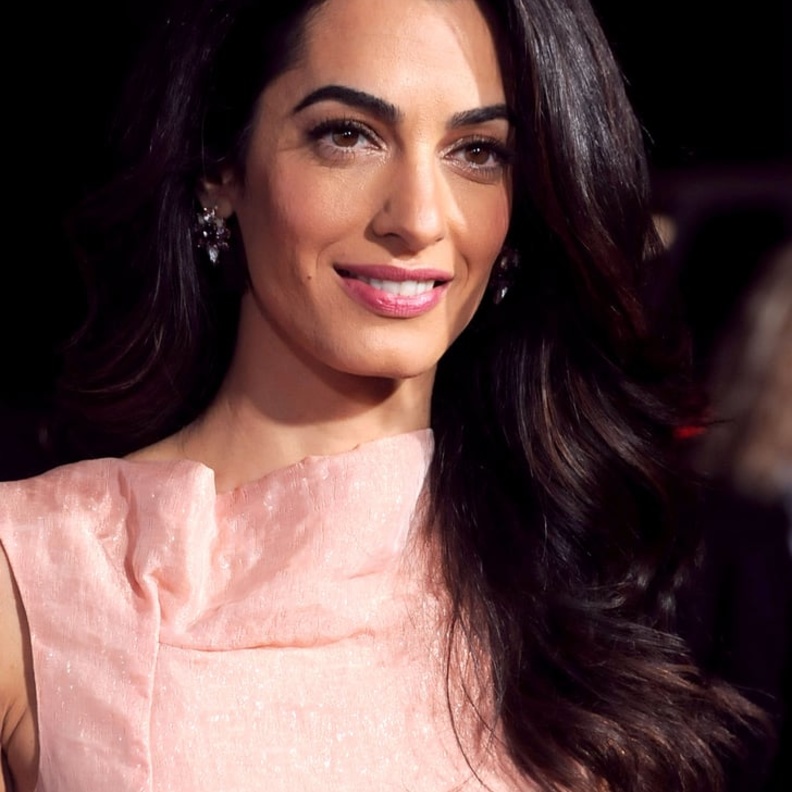 رسمات مكياج فضي لماع من وحي اطلالة أمل كلوني