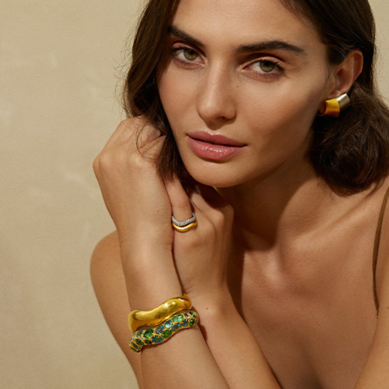 سوار SERTI COUTEAU WAVE CUFF من Belperron