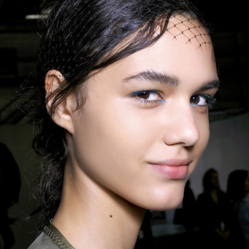 هو المكياج المناسب للمراهقات .... رافقينا للتعرف عليه