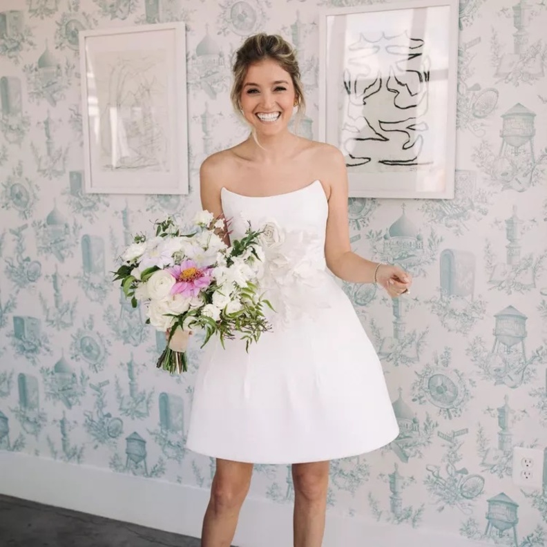 فساتين زفاف رومانسية