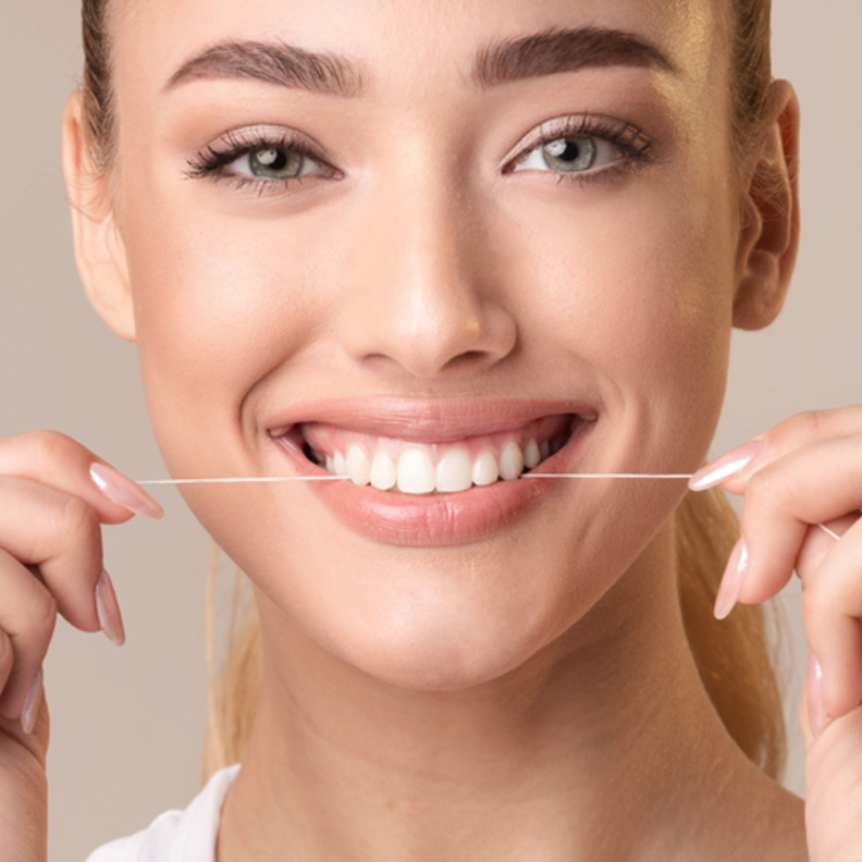 ما أهمية العناية بصحة الفم وما مخاطر إهمالها