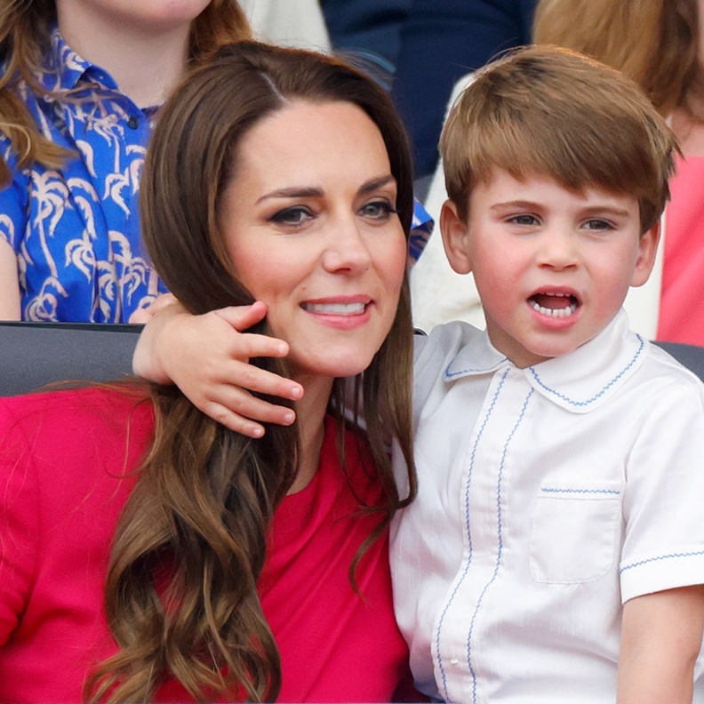 كيت ميدلتون مع ابنها الأمير لويس
