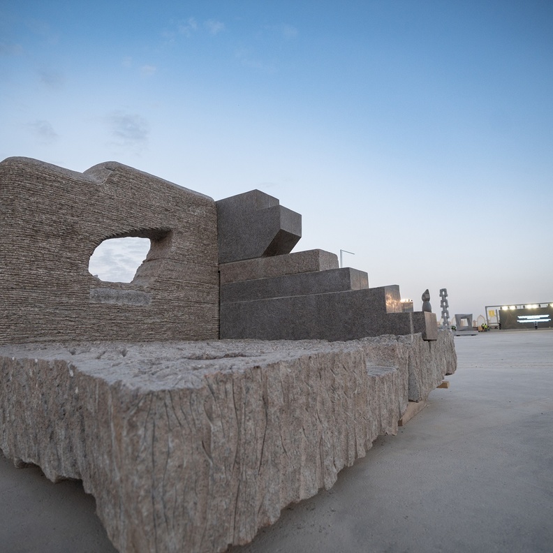 بمشاركة واسعة وخطوات تحدث لأول مرة.. ملتقى طويق للنحت ينطلق بالرياض ويضم الأعمال النهائية لـ 30 فنان من 20 دولة