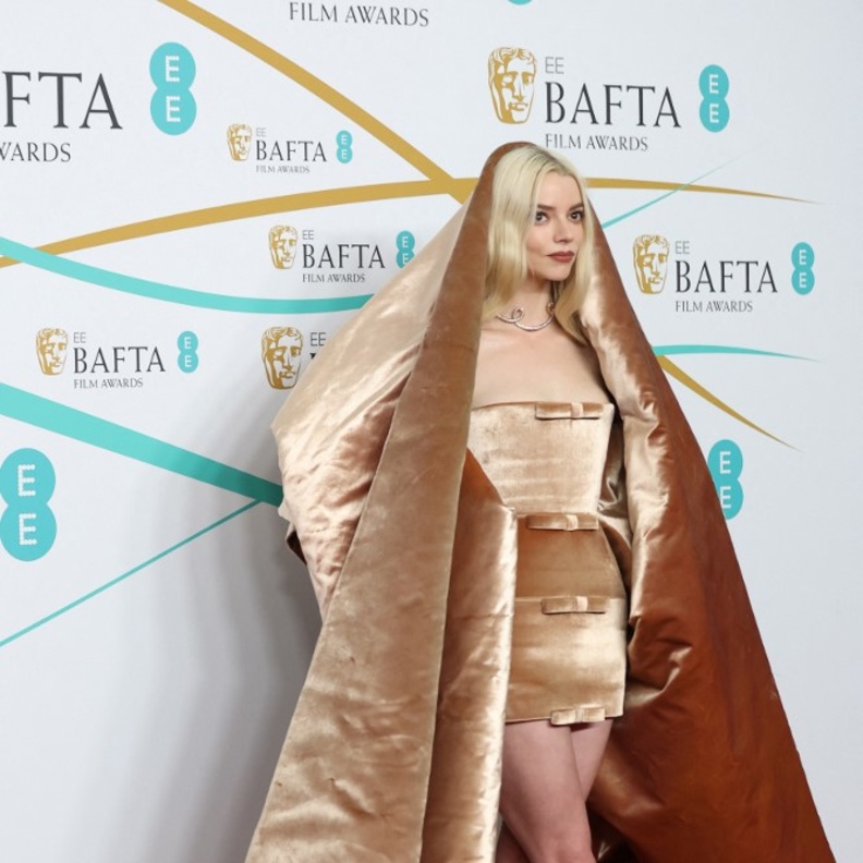 انيا تايلور 