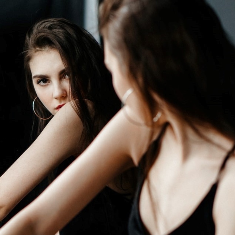 تخلصي من ترهلات الذراعين بدون الخضوع لأي جراحة