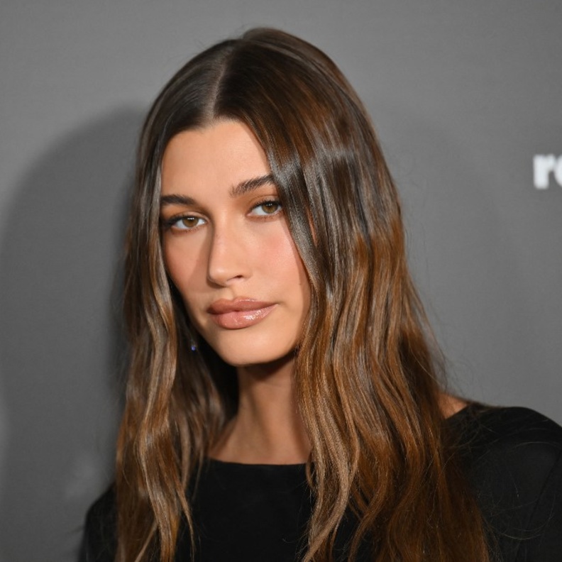 تقنية الكونتورينغ الأكثر رواجاً على  TikTokالتي تطبقها هايلي بيبر وكيندال جينر