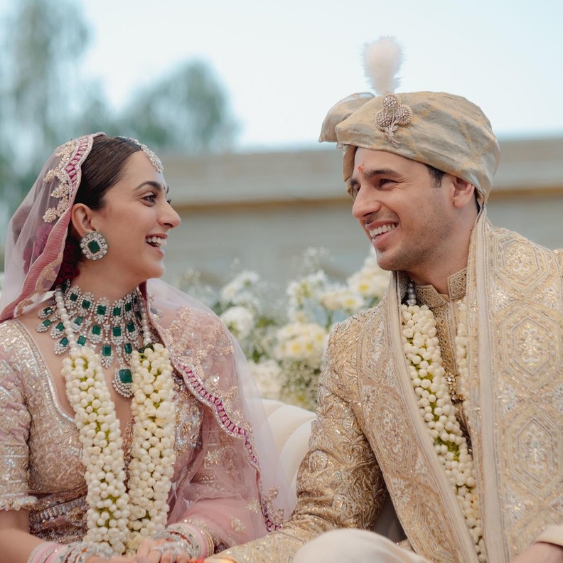 سيدهارث مالهوترا وكيارا أدفاني