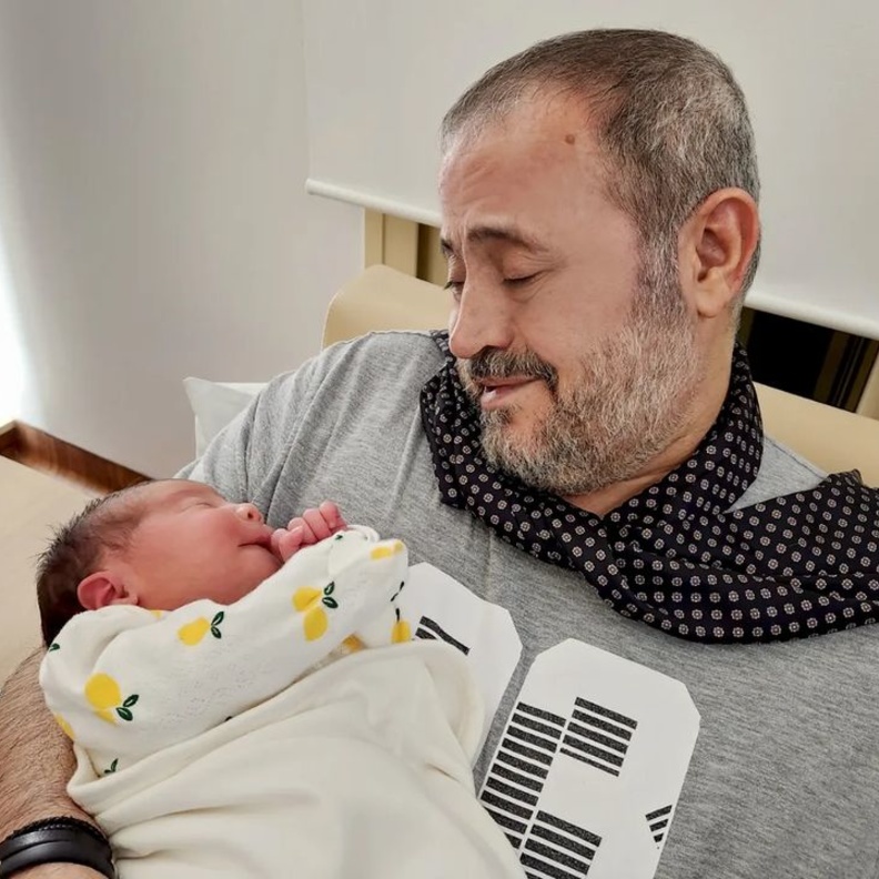 جورج وسوف يستقبل حفيدته الأولى "آميا" بلقطات ورسالة مؤثرة تزامناً مع الذكرى الأربعين لوفاة نجله