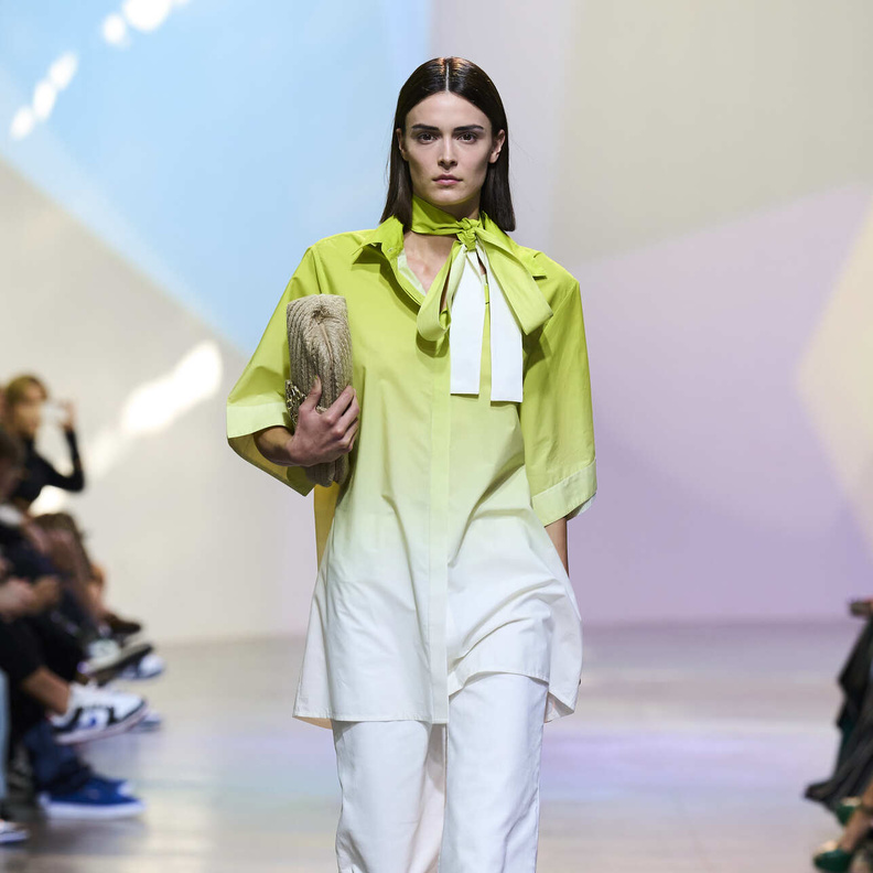 عيوب بطنك المنفوخ حيل وتصاميم لإخفائها 