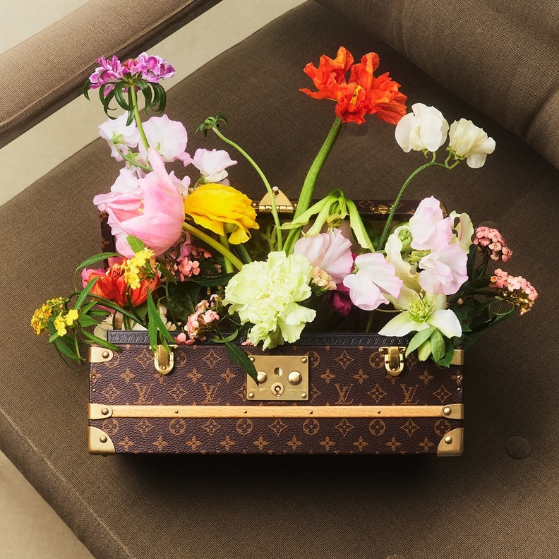 دور الأزياء العالمية تصوّر الحب بأجمل الطرق