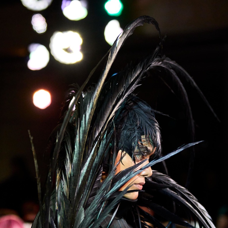 أغرب الأكسسوارات من دور الأزياء الراقية في أسبوع الموضة الباريسي 