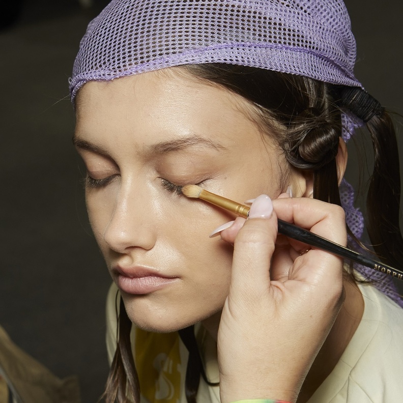 5 مستحضرات تجميل تمنحك الأمان يوميًا وتعكس الفرح على وجهك