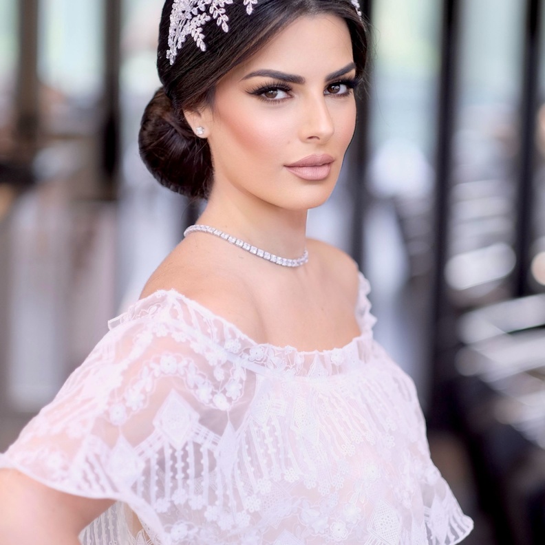 أكسسوار شعر عروس فيكتور كيروز