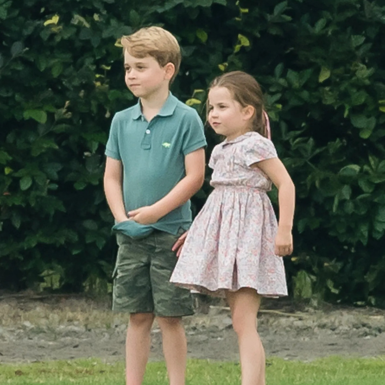 الأميرة تشارلوت ابنة الأميرة وليام مغامرة ونشيطة وأكثر جرأة من شقيقها الأمير جورج