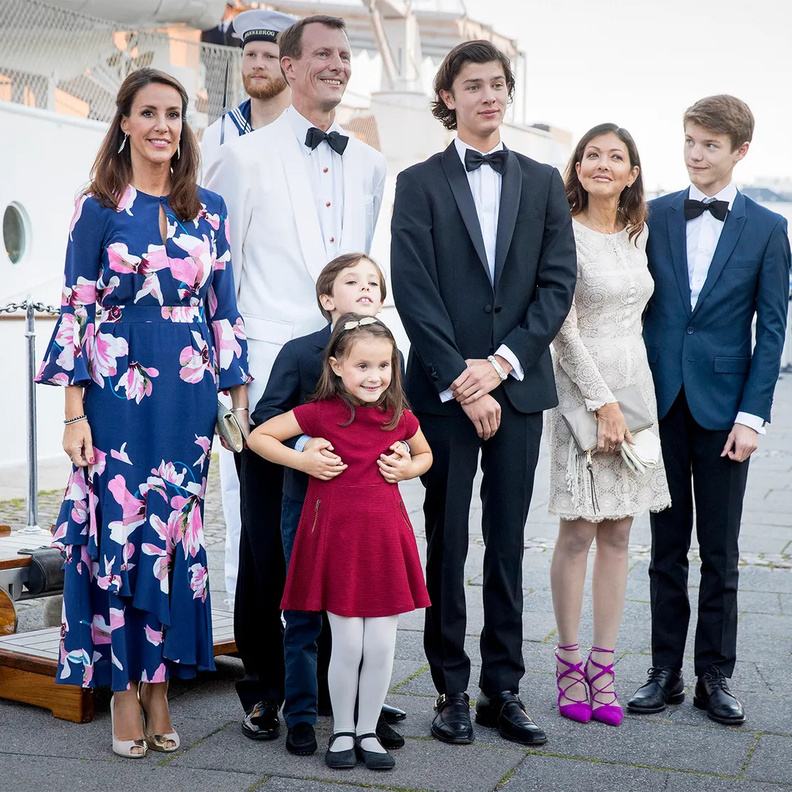 الديوان الملكي الدنماركي يعلن رسميا عن أنباء انتقال الأمير يواكيم وأسرته إلى الولايات المتحدة