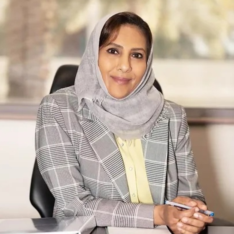 بمناسبة يوم المرأة العالمي.. تعرفوا على "مي المزيني" المؤسسة والرئيسة التنفيذية لمركز "نصف" لتمكين المرأة