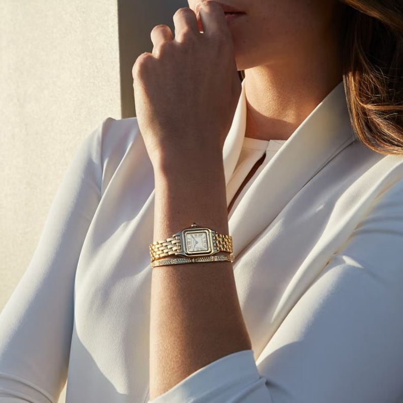 كيف تعرفين أنّ هذه الساعة مزيفة ولا تحمل توقيع كارتييه Cartier؟