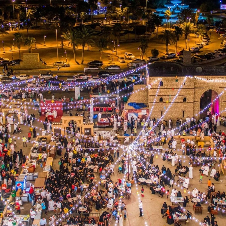 موسم رمضان.. 10 تجارب ممتعة وأجواء رمضانية مميزة في الرياض وجدة