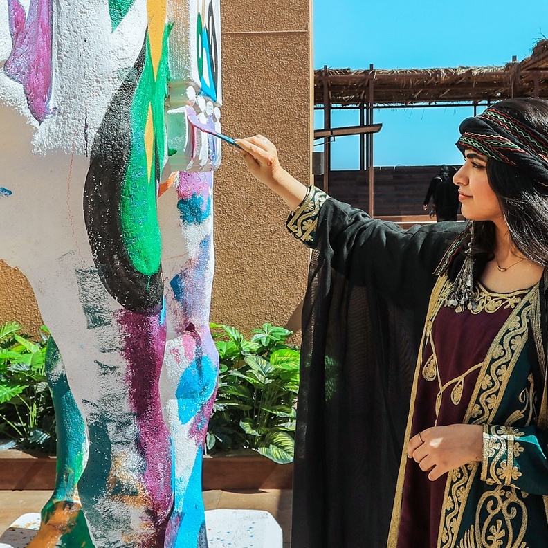 الكشف عن انشطة المجتمع المحلي بالعلا