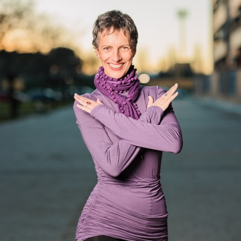 تزامنًا مع يوم المرأة العالمي... تعرفي على حكاية الخبز والورد التي جسدّت قوة إرادتك