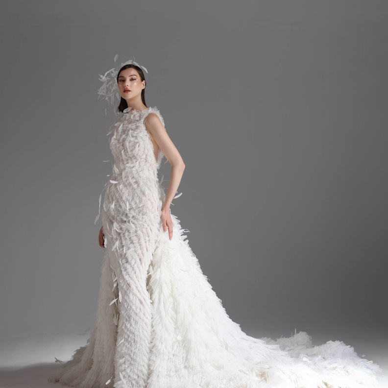 فستان زفاف للمصصم إيليو أبو فيصل