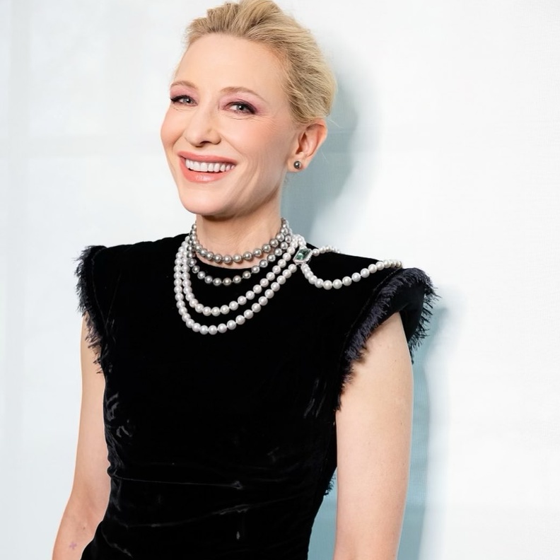 اطلالات كيت بلانشيت قدوة في الاستدامة على السجادة الحمراء