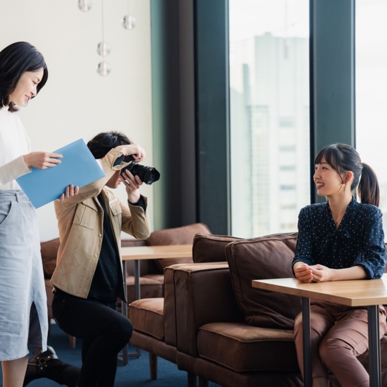 كيف تجذبين وسائل الإعلام لتغطية نشاط شركتك؟