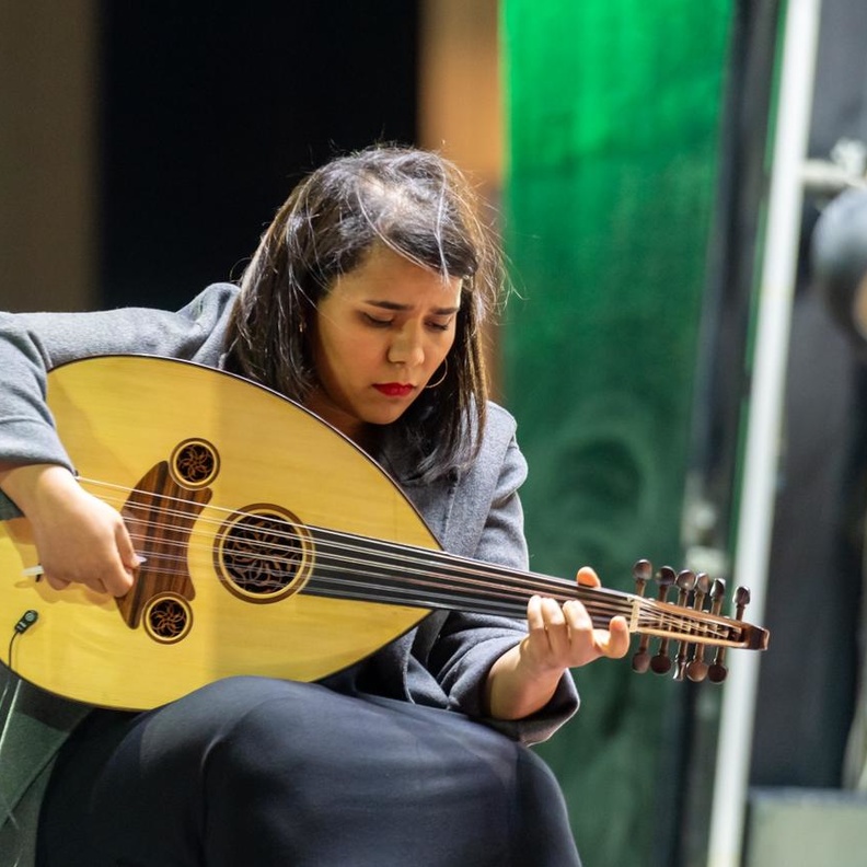 لحظات طربية وفعاليات مميزة في "مهرجان العود" أكبر تجمع عربي لعازفي وعازفات العود في الرياض