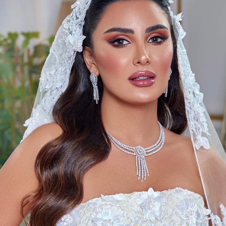من مكياج العرايس من خبيره التجميل نوير التميمي