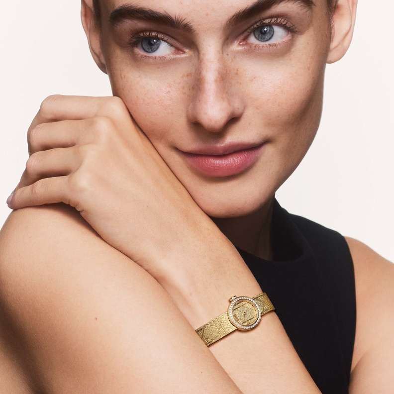 موديلات ساعات يد نسائية مفعمة بأنوثة مرهفة