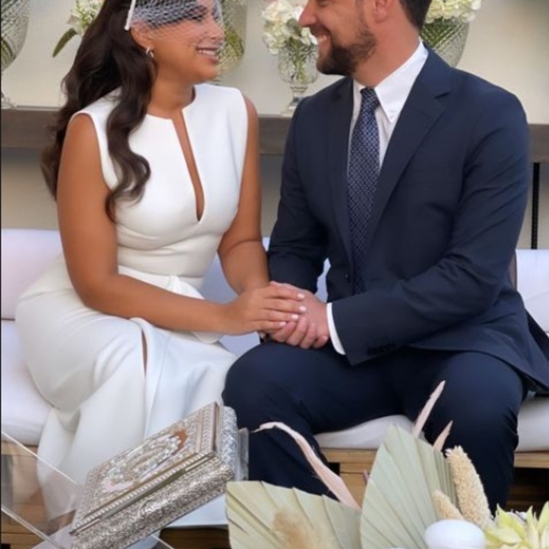 مينا الشيخلي تعقد قرانها بأجواء مميزة ...إليكم تفاصيل الحفل من فستانها الكلاسيكي الى الديكور الفخم