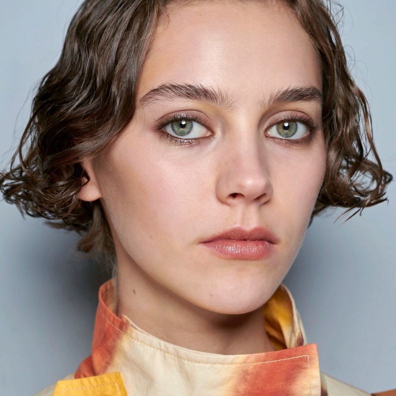 علاج الهالات السوداء أصبح من الحاجات الأساسية لكل امرأة