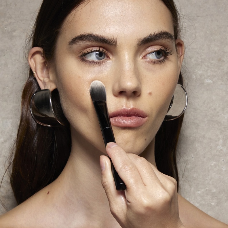 نصائحنا لاستخدام مستحضرات التجميل لتطبيق المكياج الطبيعي في يومياتك خلال رمضان