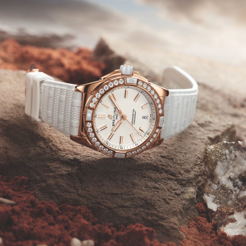 تشكيلة بريتلينغ لعيد الأم.. كيف تصف والدتك؟