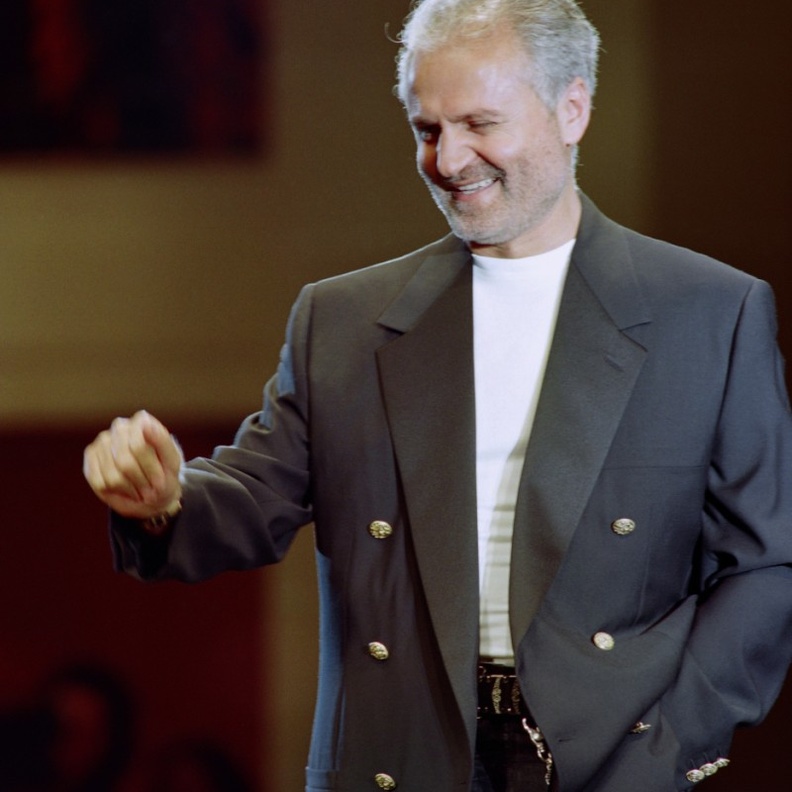 المصمم الإيطالي الشهير Gianni Versace