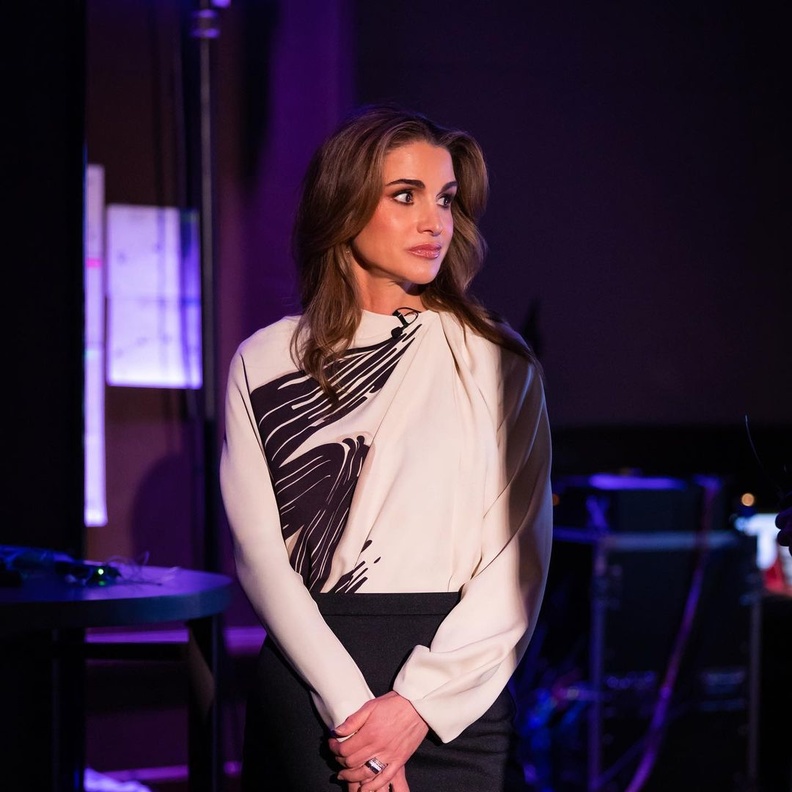 الملكة رانيا في عيد المرأة العالمي مثال للمرأة المثالية 