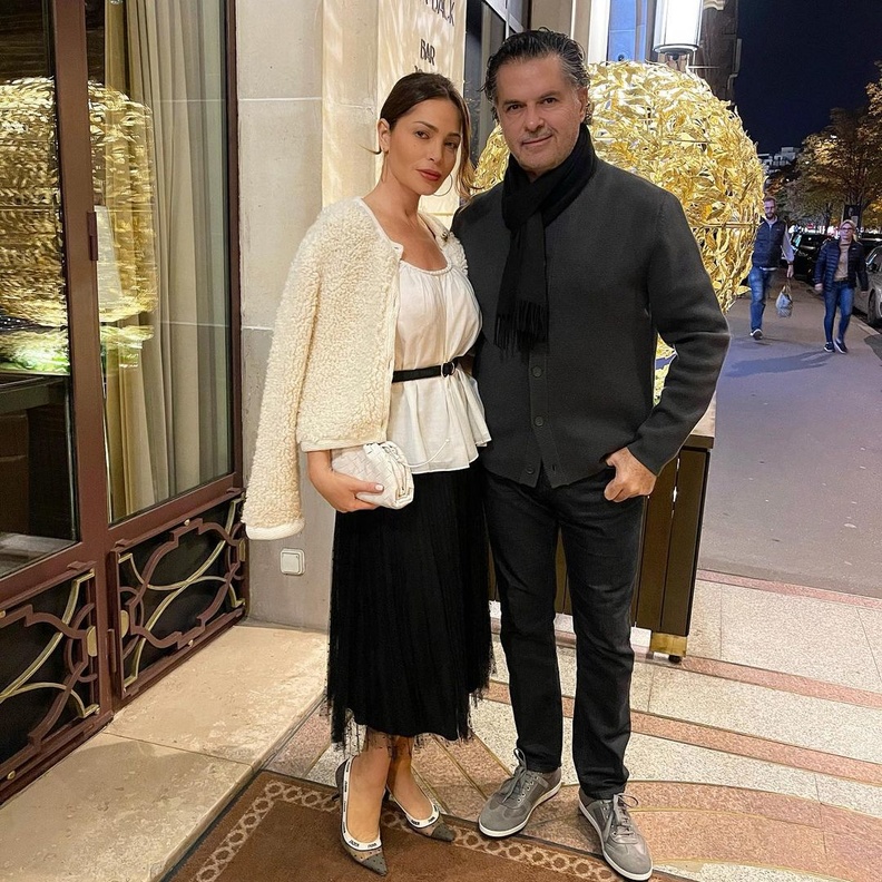 في يوم المرأة العالمي ..زوجات نجوم ملهمات للمرأة بمهن بعيدة عن الفن