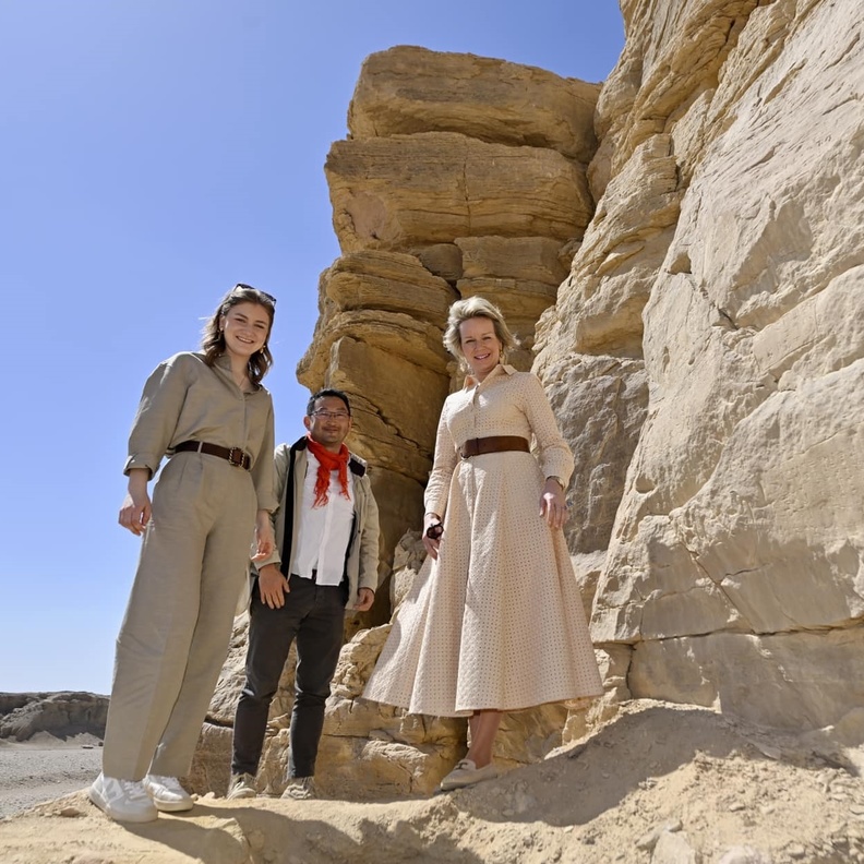 الملكة ماتيلد والأميرة إليزابيث