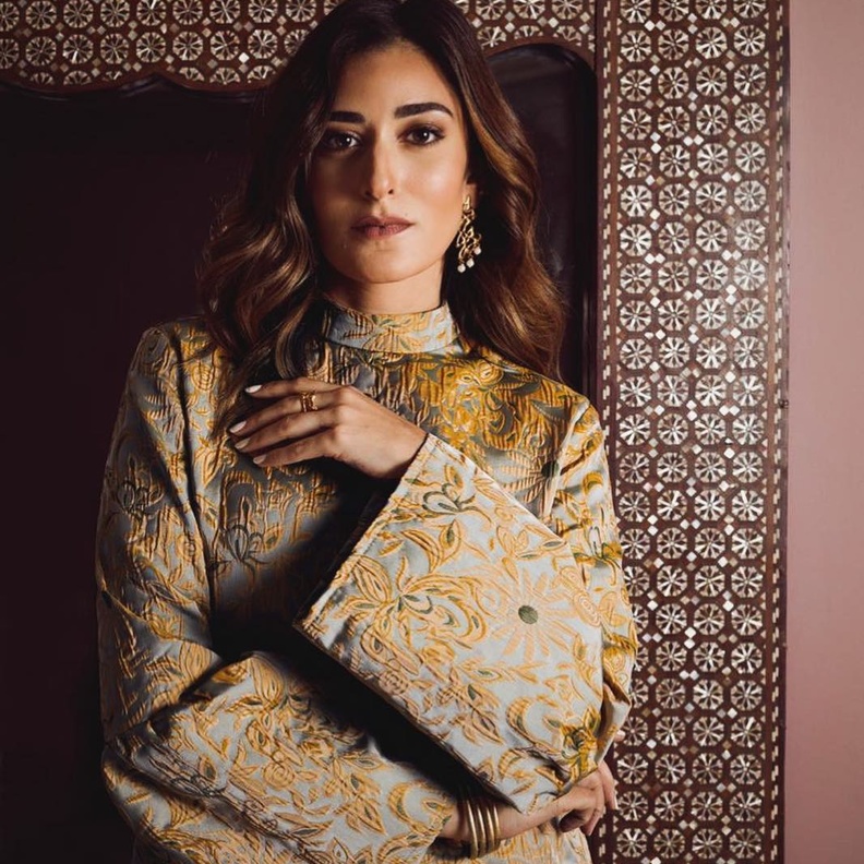 كيف جمعت تصاميم مجوهرات أمينة خليل بين الأصالة والعصرية؟