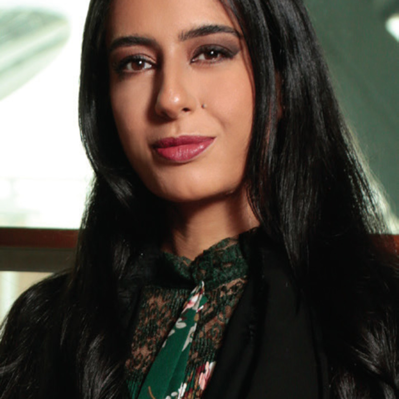 هند العويس قيادية إماراتية