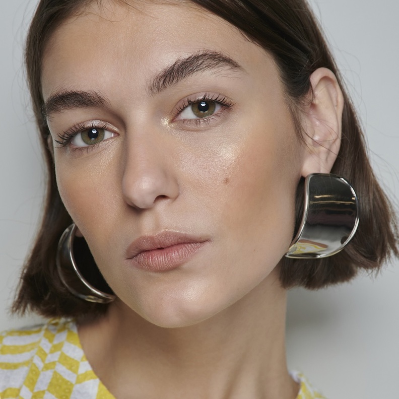 3 عطور تساعد المرأة على إبراز طاقاتها الإبداعية... اكتشفي ميزاتها المجربة