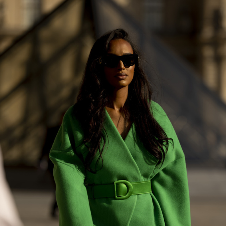 اللّون الأخضر لون يرمز إلى العلم السعودي ومن ألوان موسم ربيع وصيف 2023