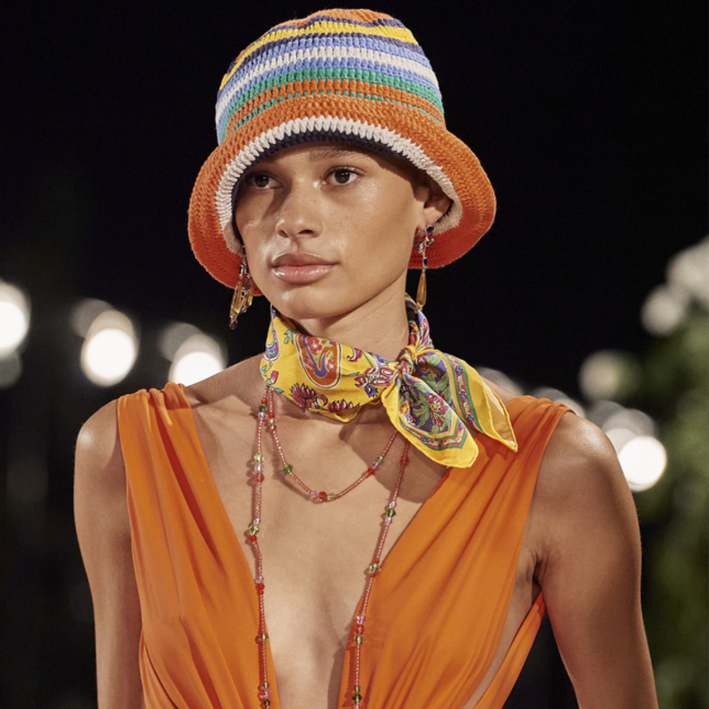 إطلالة ربيعية لافتة من Ralph Lauren