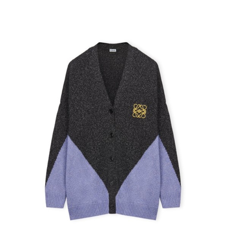 علامة LOEWE تطلق أول تشكيلة حصرية لمنطقة الشرق