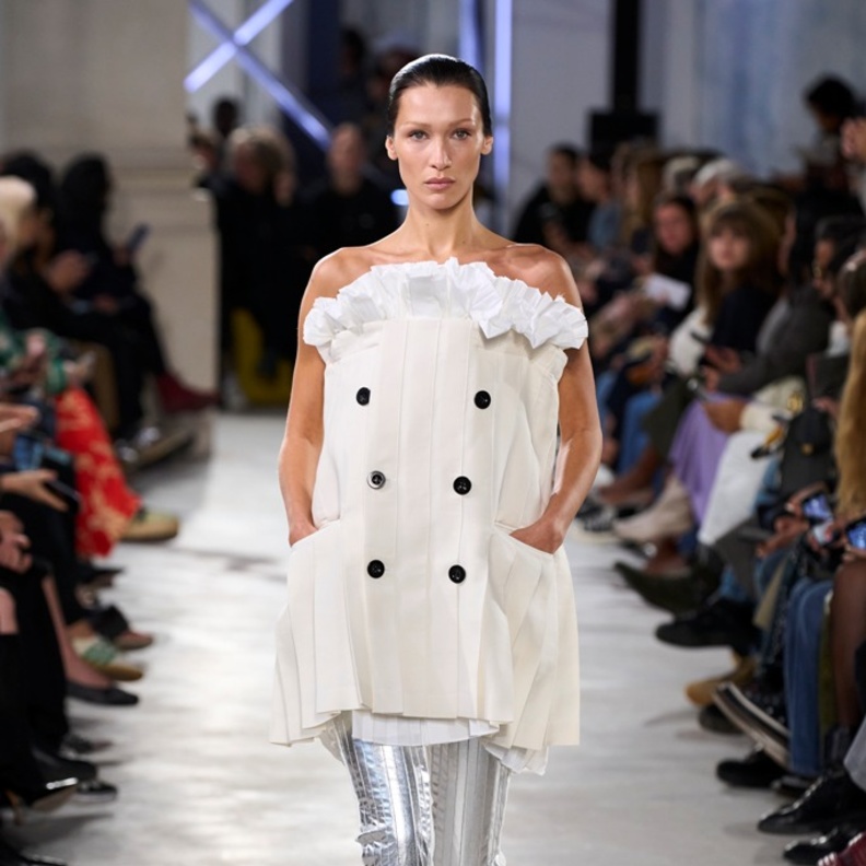 7 مجموعات غزت بأجواء الفضاء الخارجي عروض ربيع وصيف 2023